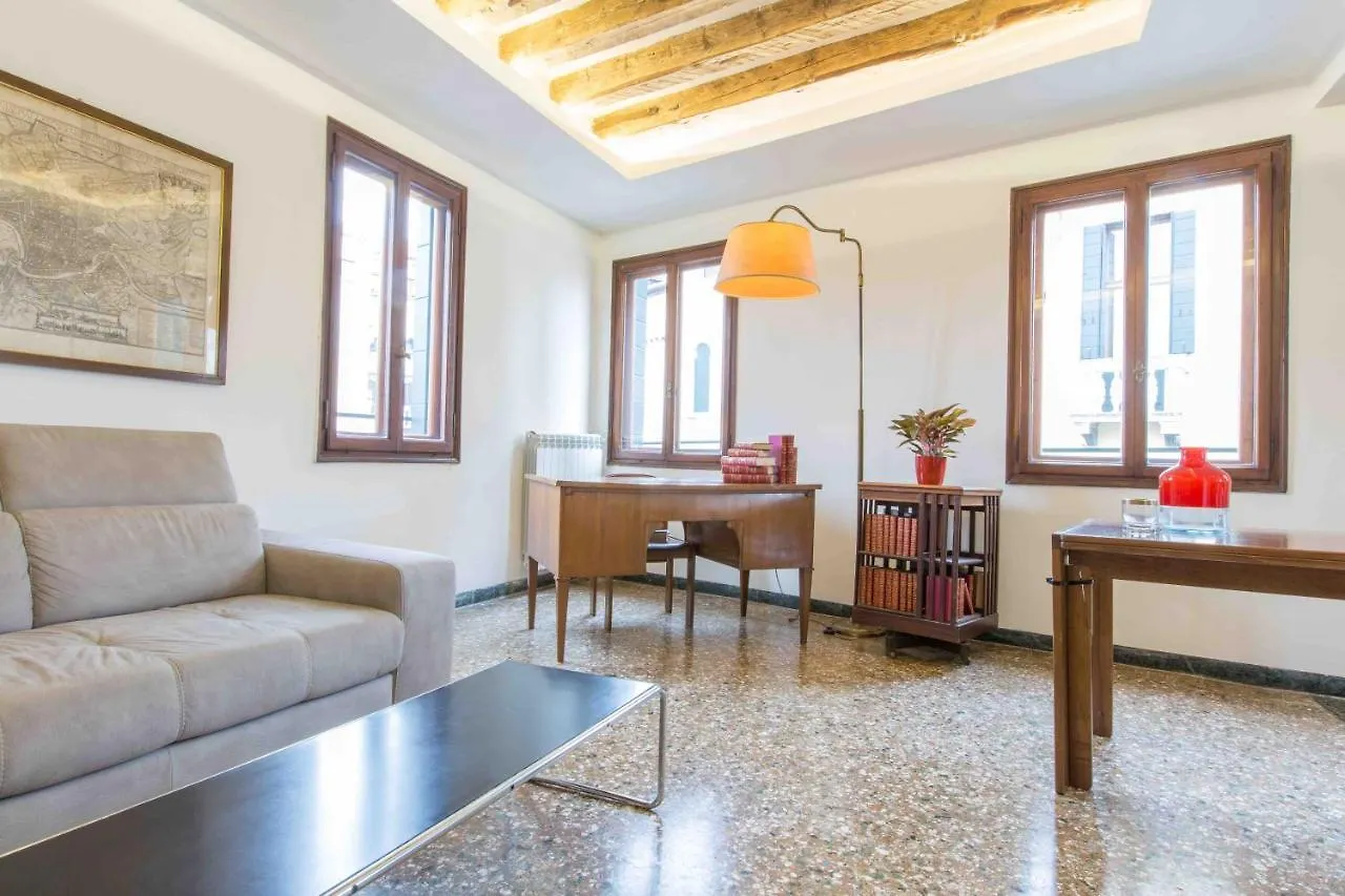 Apartment Ca Grimani Stunning View And Comfort Venice